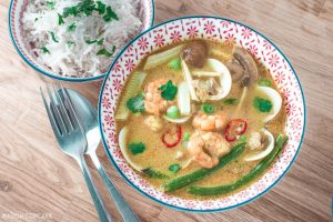 Thai-prawn-curry-with-clams-11