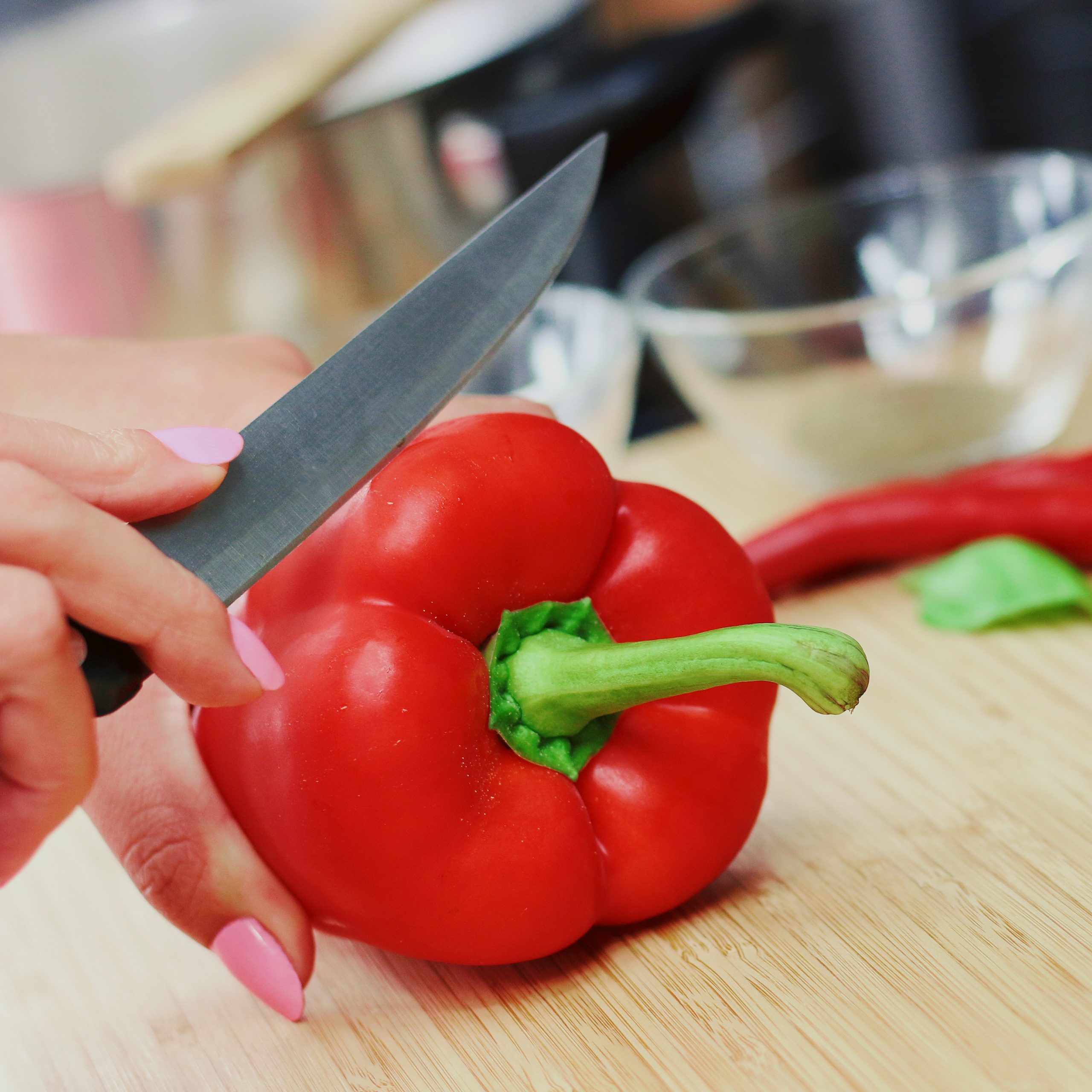 cutting pepper